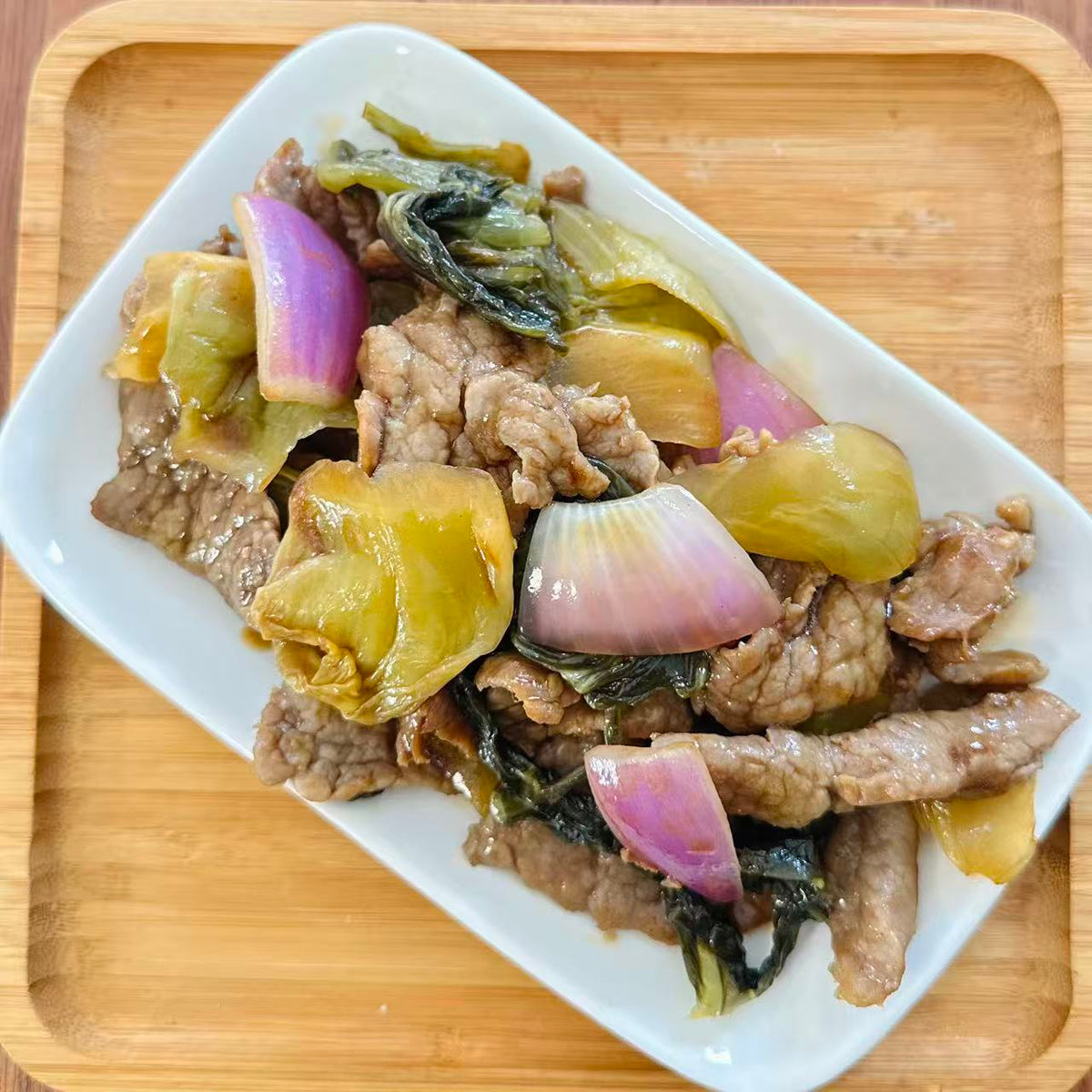 Stir-Fried Beef with Pickled Vegetables（酸菜炒牛肉）